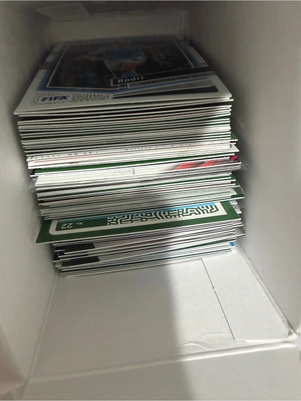 SOCCER CARD LOT. Over 100+ cards , different inserts and players